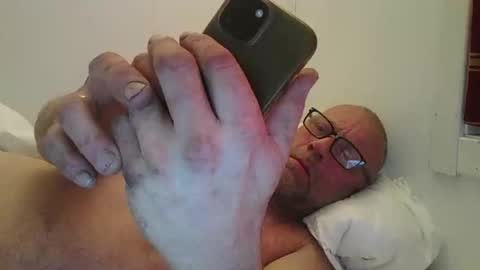 sandnesrune523 online show from February 16, 1:07 pm