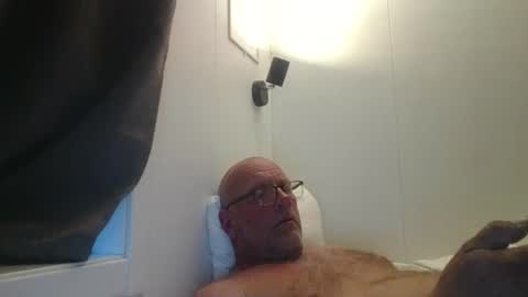 Snapshot of sandnesrune523 chatting on April 17, 6:55 pm sandnesrune523 online show from April 17, 6:55 pm