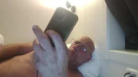 Snapshot of sandnesrune523 chatting on June 11, 5:16 am sandnesrune523 online show from June 11, 5:16 am
