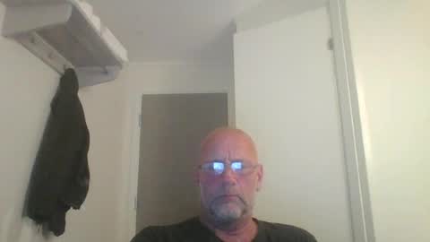 Snapshot of sandnesrune523 chatting on June 15, 5:37 pm sandnesrune523 online show from June 15, 5:37 pm