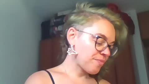 Sandra online show from July 8, 2:54 pm