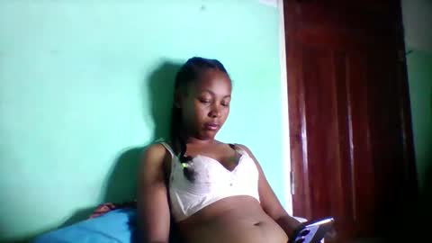 sandra1253099 online show from March 26, 7:41 pm