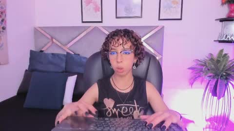 SANDRA online show from May 23, 2:39 am