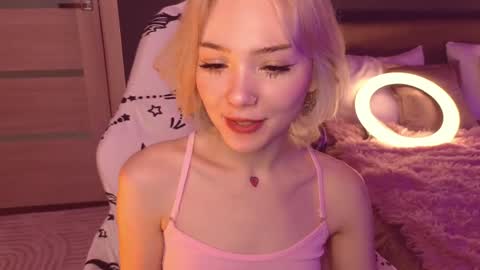 Snapshot of sandraboyl chatting on February 4, 4:05 am Sandy online show from February 4, 4:05 am