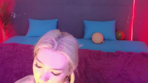 Snapshot of sandraboyl chatting on March 8, 4:34 am Sandy online show from March 8, 4:34 am