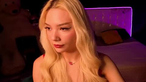 Snapshot of sandraboyl chatting on November 19, 8:58 am Sandy online show from November 19, 8:58 am