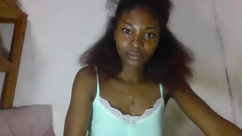 sandricaaa online show from March 27, 5:02 am