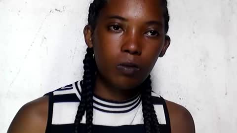 Snapshot of sandrine718 chatting on February 28, 8:48 am sandrine718 online show from February 28, 8:48 am