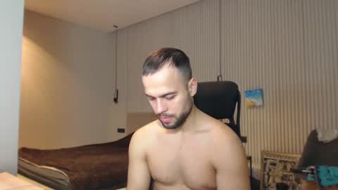 Snapshot of sandro_best chatting on February 19, 3:49 pm DeAlex online show from February 19, 3:49 pm