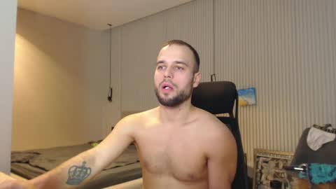 Snapshot of sandro_best chatting on February 23, 2:04 pm DeAlex online show from February 23, 2:04 pm