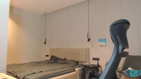 Snapshot of sandro_best chatting on February 26, 3:41 pm DeAlex online show from February 26, 3:41 pm