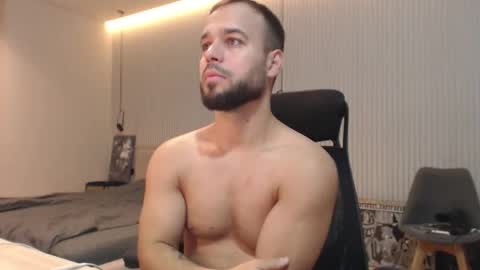 Snapshot of sandro_best chatting on November 7, 10:04 am DeAlex online show from November 7, 10:04 am