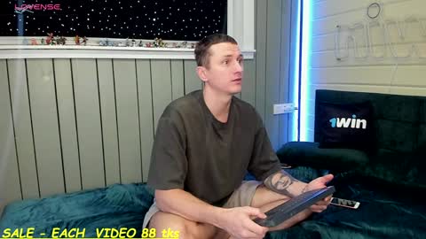 Sandy and Chris online show from February 1, 7:05 am