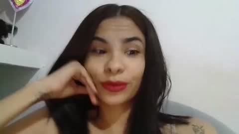 Snapshot of sandycrus112021 chatting on December 10, 10:47 pm sandycrus112021 online show from December 10, 10:47 pm