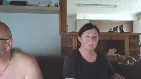 sanroom online show from October 22, 1:33 pm