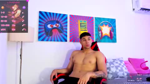 Snapshot of santana_maximo chatting on February 26, 12:37 pm Maximo Santana online show from February 26, 12:37 pm