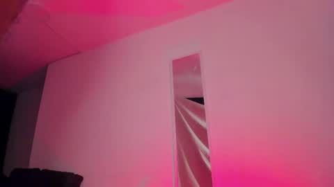 Snapshot of santi__ferrer chatting on November 7, 6:57 am Santi Ferrer online show from November 7, 6:57 am