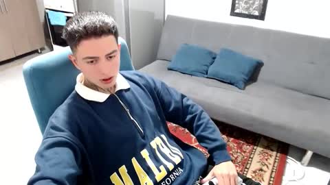 santi_ss online show from January 18, 1:31 am