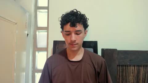 santi_twink19 online show from October 11, 9:13 pm