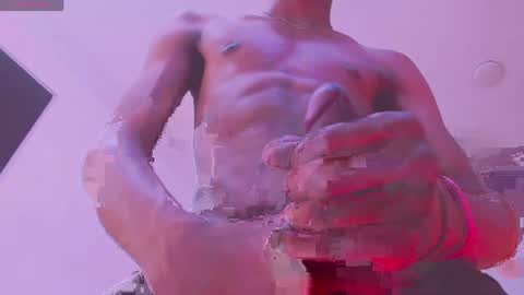 Santiiiiii  online show from April 8, 10:10 pm