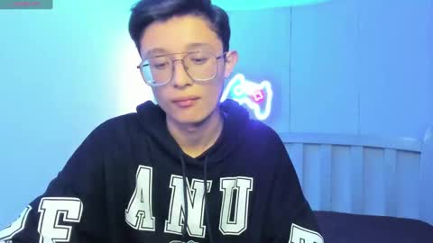 santiago_russo18 online show from October 2, 1:45 am