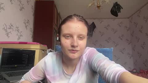 Snapshot of santinagillingham chatting on March 21, 8:19 am Sofia online show from March 21, 8:19 am