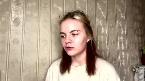 Rina online show from July 2, 9:04 am