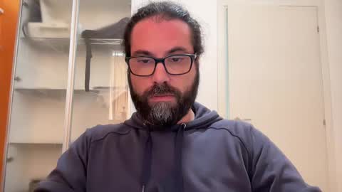 Snapshot of santopelo chatting on March 1, 11:06 am santopelo online show from March 1, 11:06 am