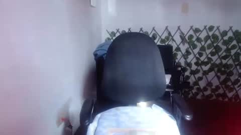 Snapshot of santos_tania1 chatting on July 24, 8:40 pm tania online show from July 24, 8:40 pm
