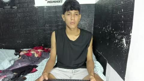 santos online show from May 18, 4:29 am
