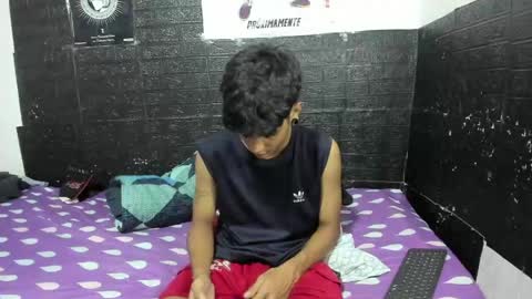santos online show from May 26, 3:24 am