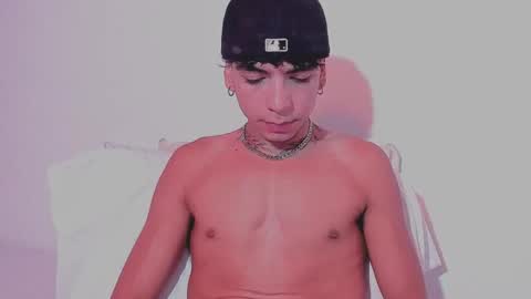 santy online show from February 2, 6:50 pm