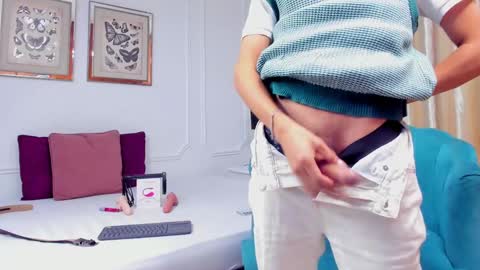 Snapshot of santy_carrington chatting on December 26, 6:33 pm Santiago Carrington online show from December 26, 6:33 pm