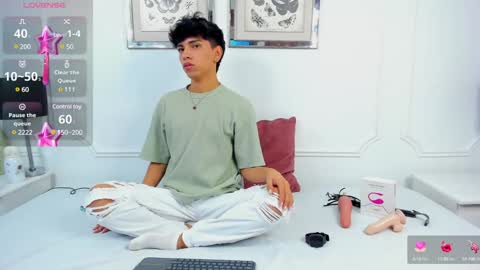 Snapshot of santy_carrington chatting on January 7, 8:42 pm Santiago Carrington online show from January 7, 8:42 pm