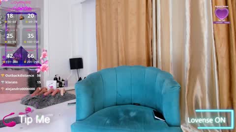 Snapshot of santy_carrington chatting on February 8, 11:24 pm Santiago Carrington online show from February 8, 11:24 pm