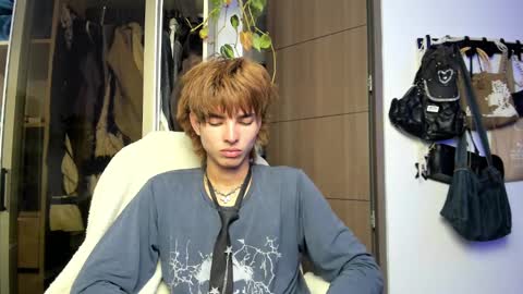 Snapshot of santy_kitty chatting on January 30, 2:16 am kitty online show from January 30, 2:16 am