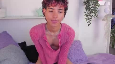 kitty online show from March 24, 2:16 am