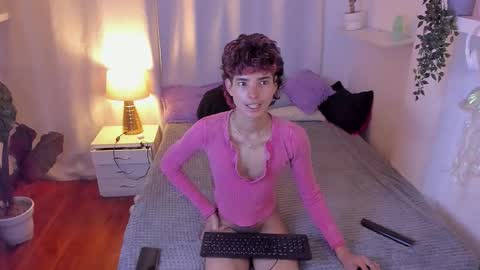 kitty online show from March 28, 2:22 am