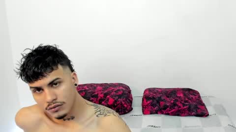 Snapshot of santy_of1 chatting on April 26, 1:09 pm santy_of1 online show from April 26, 1:09 pm