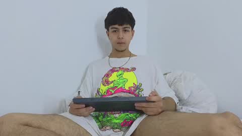 Snapshot of santybig18 chatting on December 20, 9:28 pm santybig18 online show from December 20, 9:28 pm