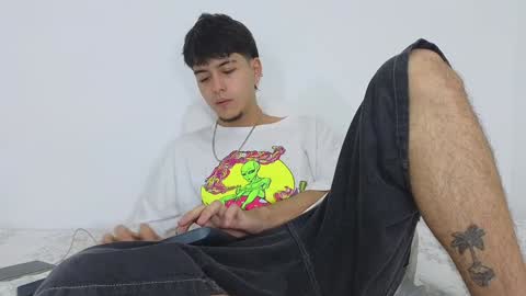 Snapshot of santybig18 chatting on January 13, 12:09 am santybig18 online show from January 13, 12:09 am