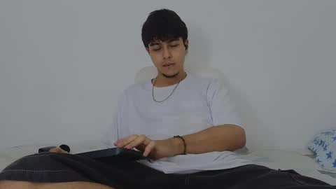 Snapshot of santybig18 chatting on February 13, 6:41 am santybig18 online show from February 13, 6:41 am