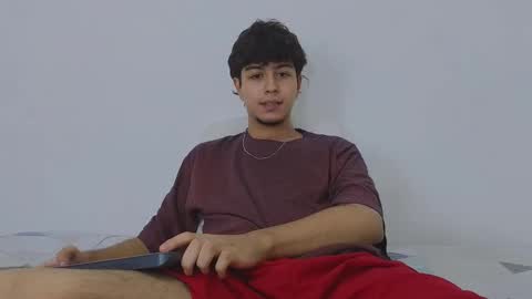 Snapshot of santybig18 chatting on February 28, 3:37 am santybig18 online show from February 28, 3:37 am