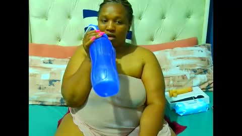 Snapshot of sanuche59670 chatting on February 8, 8:12 pm sanuche59670 online show from February 8, 8:12 pm