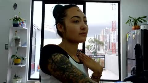 Snapshot of sapphire_mei866 chatting on May 4, 9:44 pm safir online show from May 4, 9:44 pm
