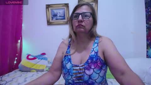 sara online show from December 18, 9:10 pm