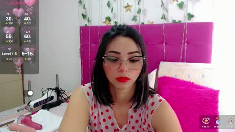 Sara  online show from October 13, 1:44 pm