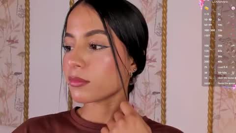 Snapshot of sara_castro24 chatting on May 5, 8:39 pm Sara online show from May 5, 8:39 pm