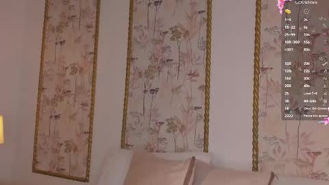 Snapshot of sara_castro24 chatting on May 23, 6:34 pm Sara online show from May 23, 6:34 pm