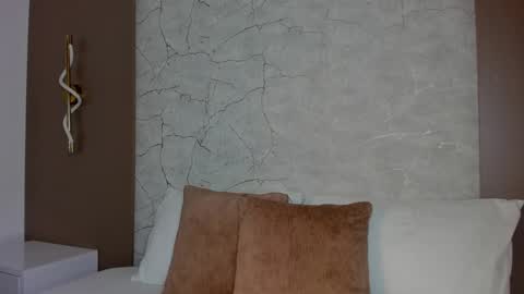 Snapshot of sara_castro24 chatting on May 29, 5:55 pm Sara online show from May 29, 5:55 pm
